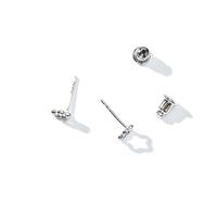 Olivia Flower Studs | Silver