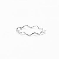 Alicia Dainty Wave Ring | Silver