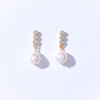 Alenka Minimalist Pearl Dangles