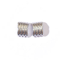 Andra Studs | Silver