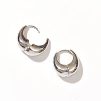 Olivia Saddle Hoop | Silver