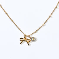 Meet Cute Bow Charm | Gold