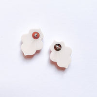Shangri-La Solana Studs