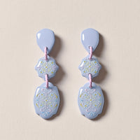 Nyonya Seri Amira Dangle