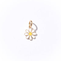 Hello Daisy Charm | White Gold