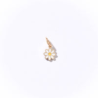 Baby Daisy Charm | Gold