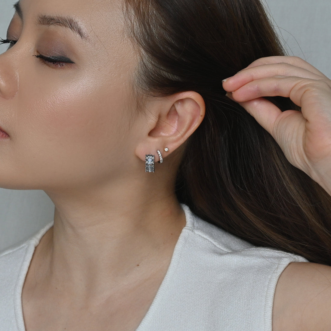 Jada Hoops | Halo Blue Silver