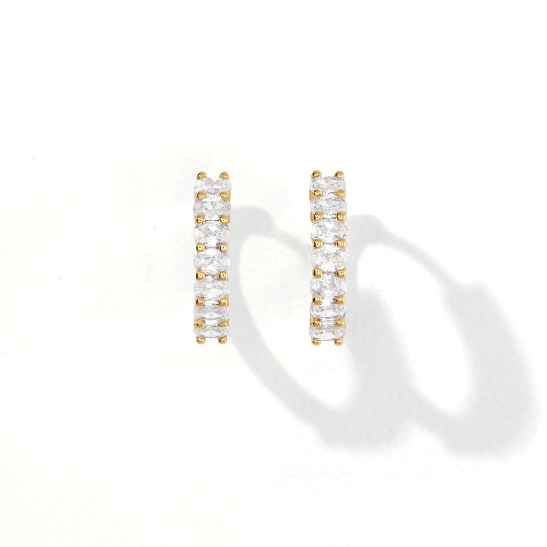 Aomi Hoops | Clear Gold