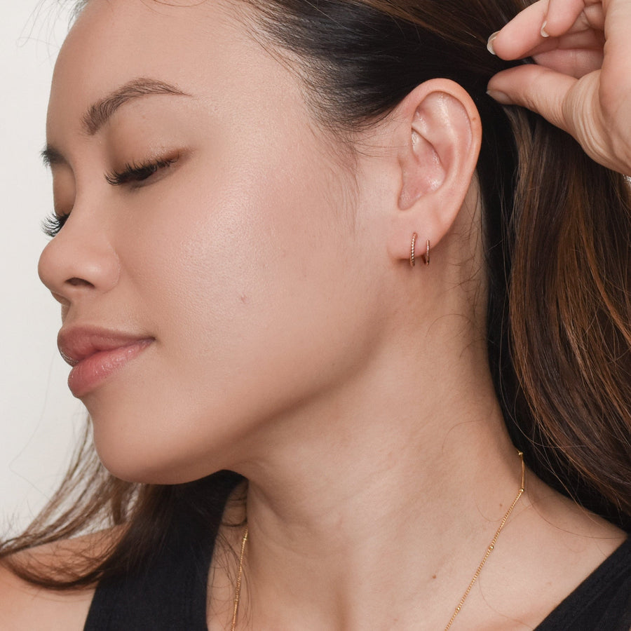 Lara Twist Earring | Rose Gold