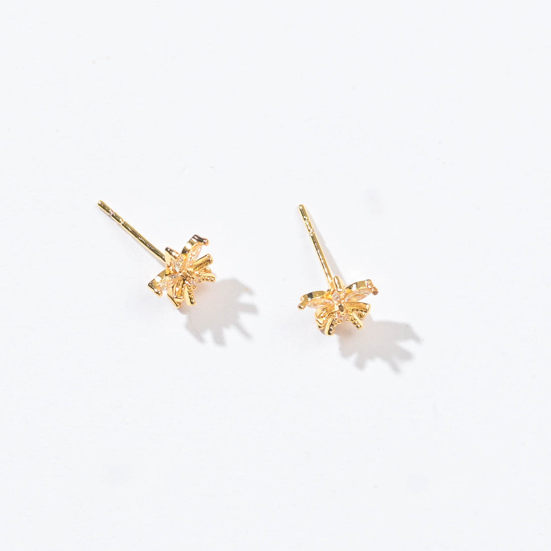 Astrid 3D Studs | Gold