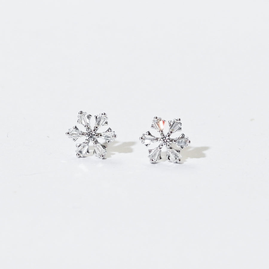 Lumi Snowflake Studs | Silver