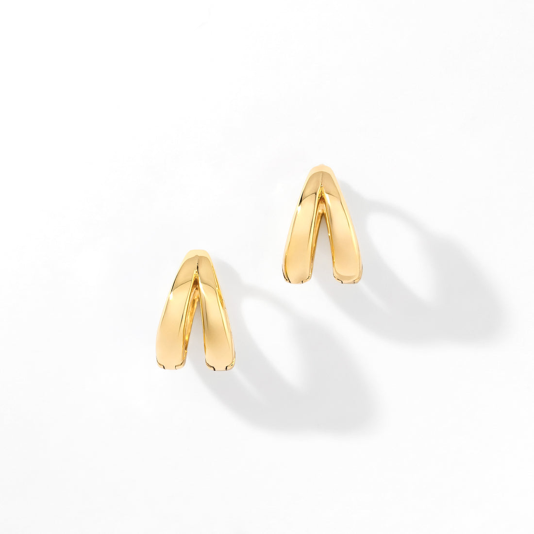Natalie Huggies | Gold