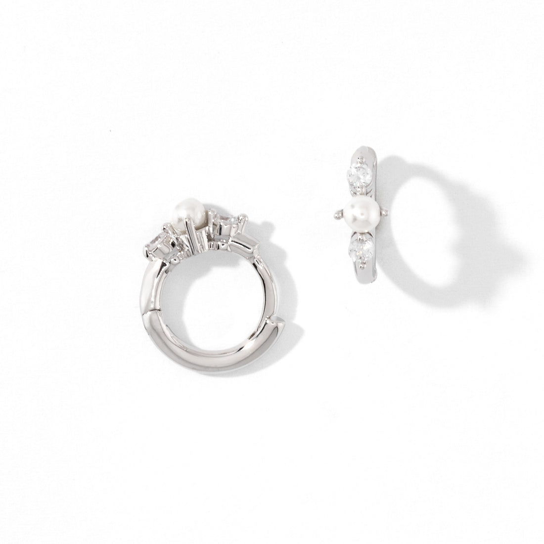 Sophia Pearl Huggies | Silver