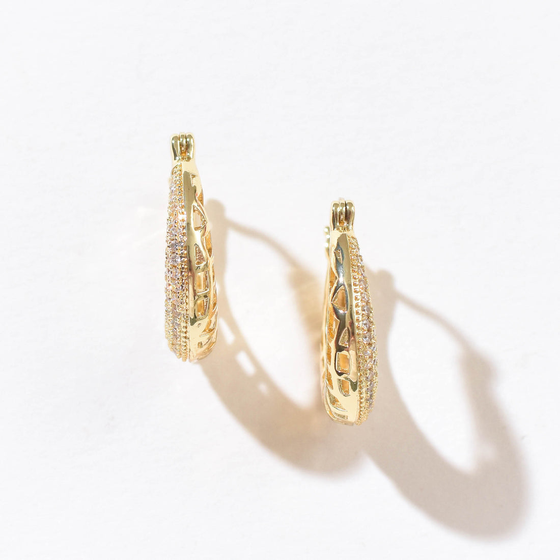 Aaliyah Pave Hoops