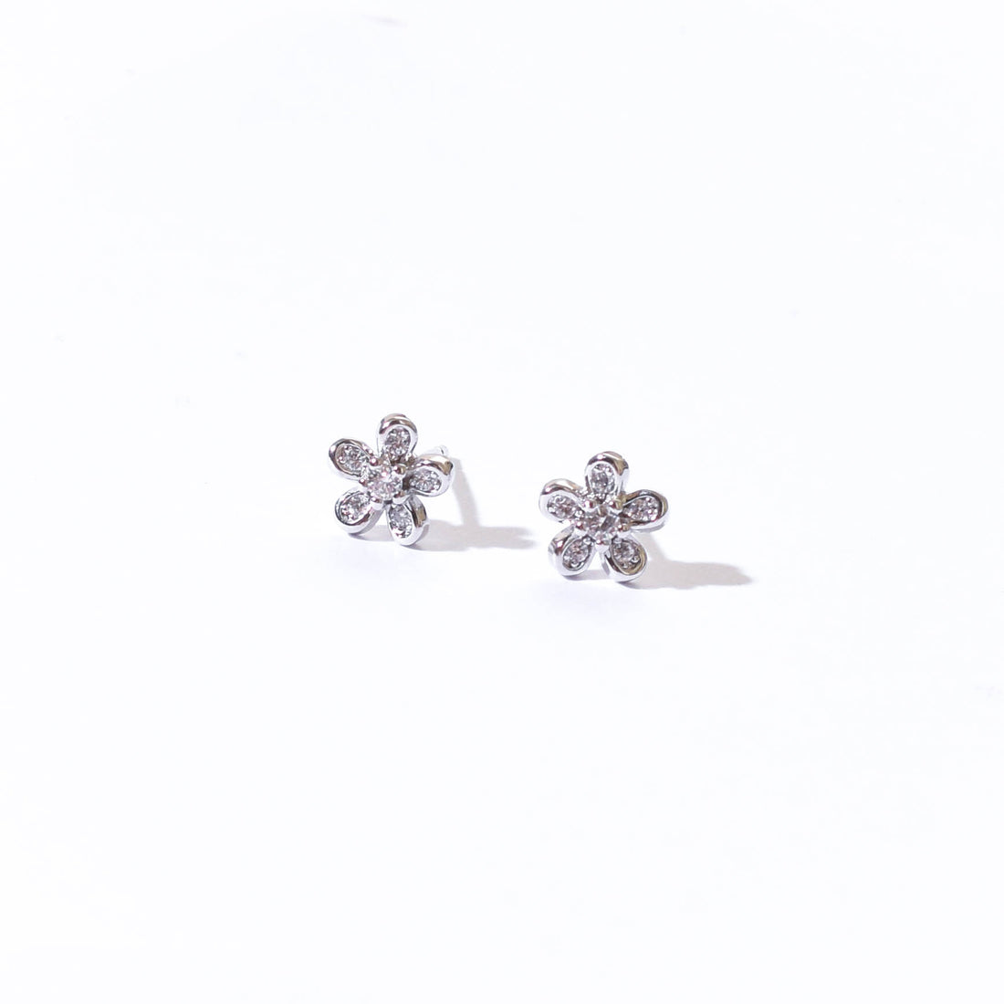 Berbunga Studs | Silver