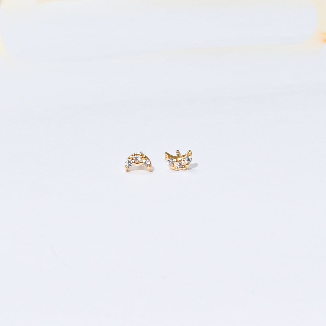 Luna Moon Studs | Gold