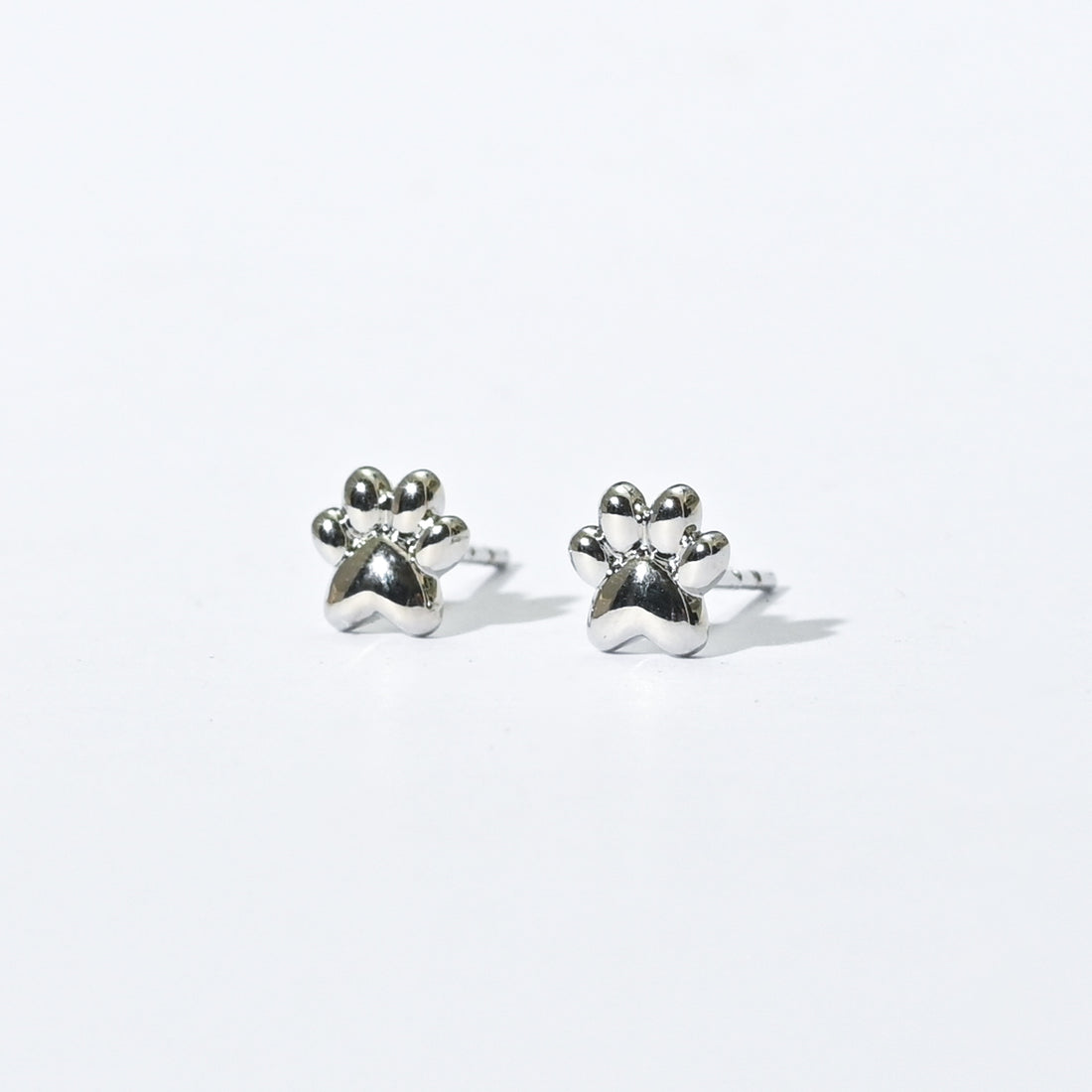 Mia Paw Studs | Silver