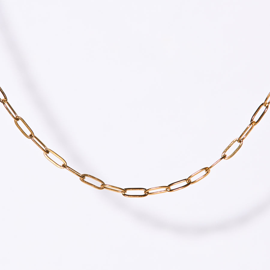 Ashley Mini Paperclip Necklace | Gold