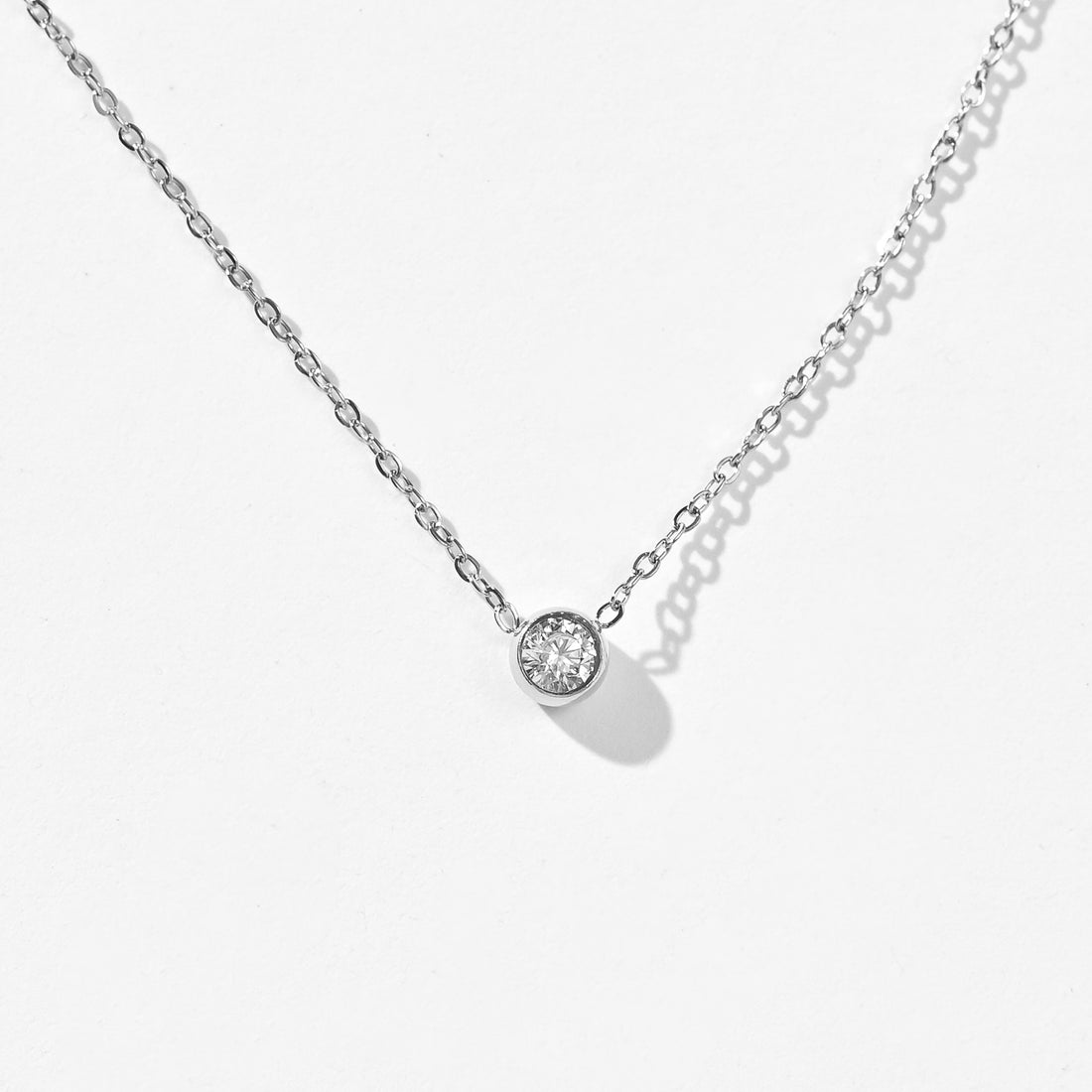 Lily Dainty Necklace | Silver