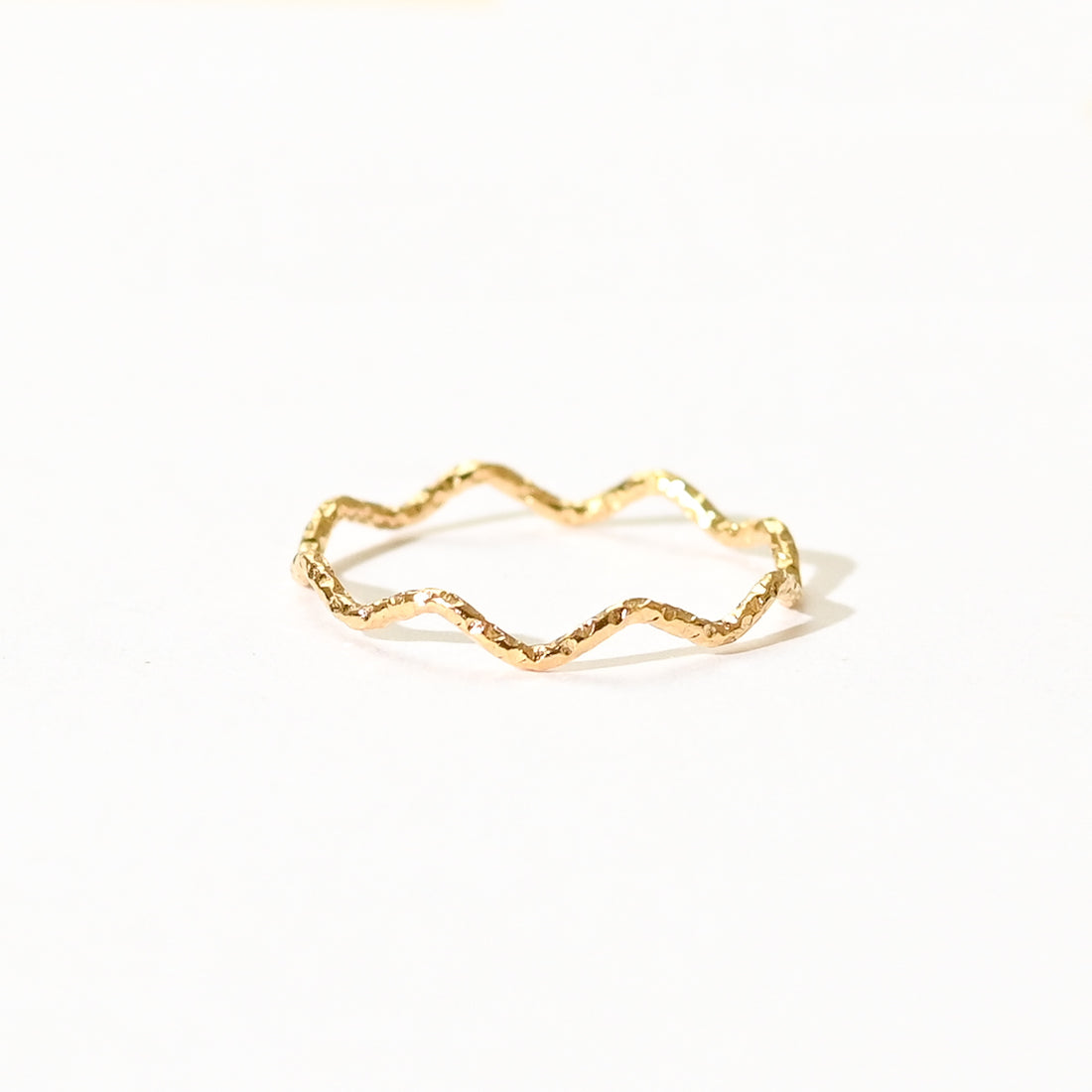 Alicia Dainty Wave Ring | Gold