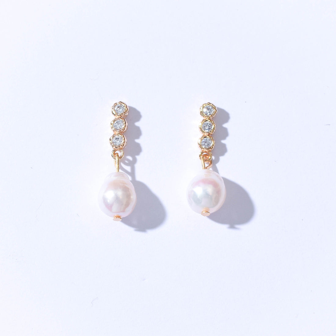 Alenka Minimalist Pearl Dangles