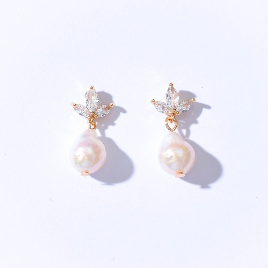 Anna Pearl Dangles