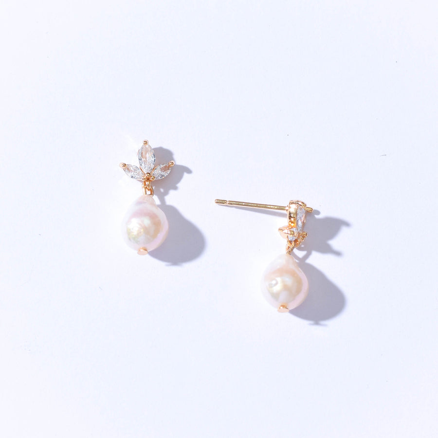 Anna Pearl Dangles