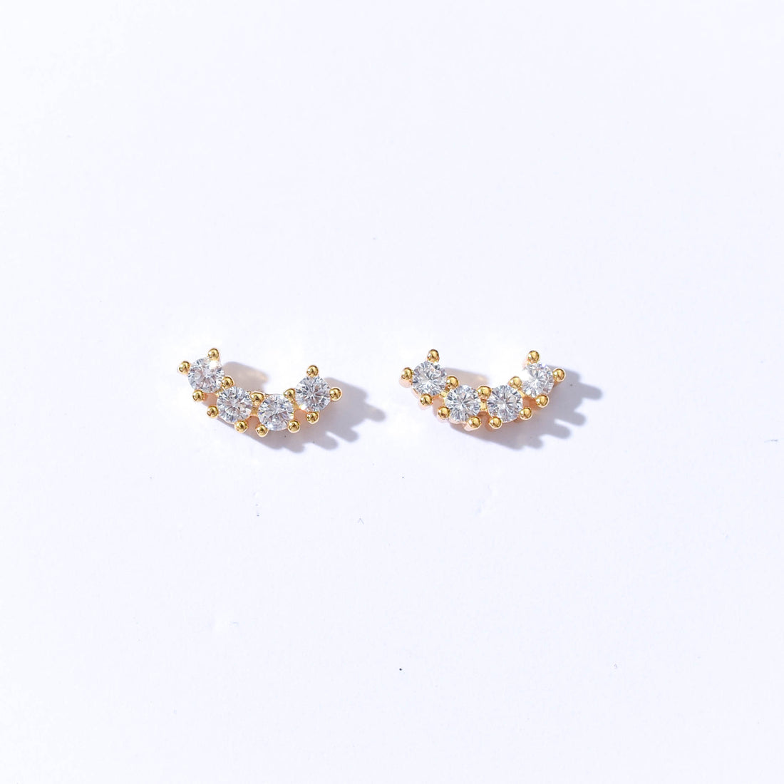 Min Curved Studs | Gold