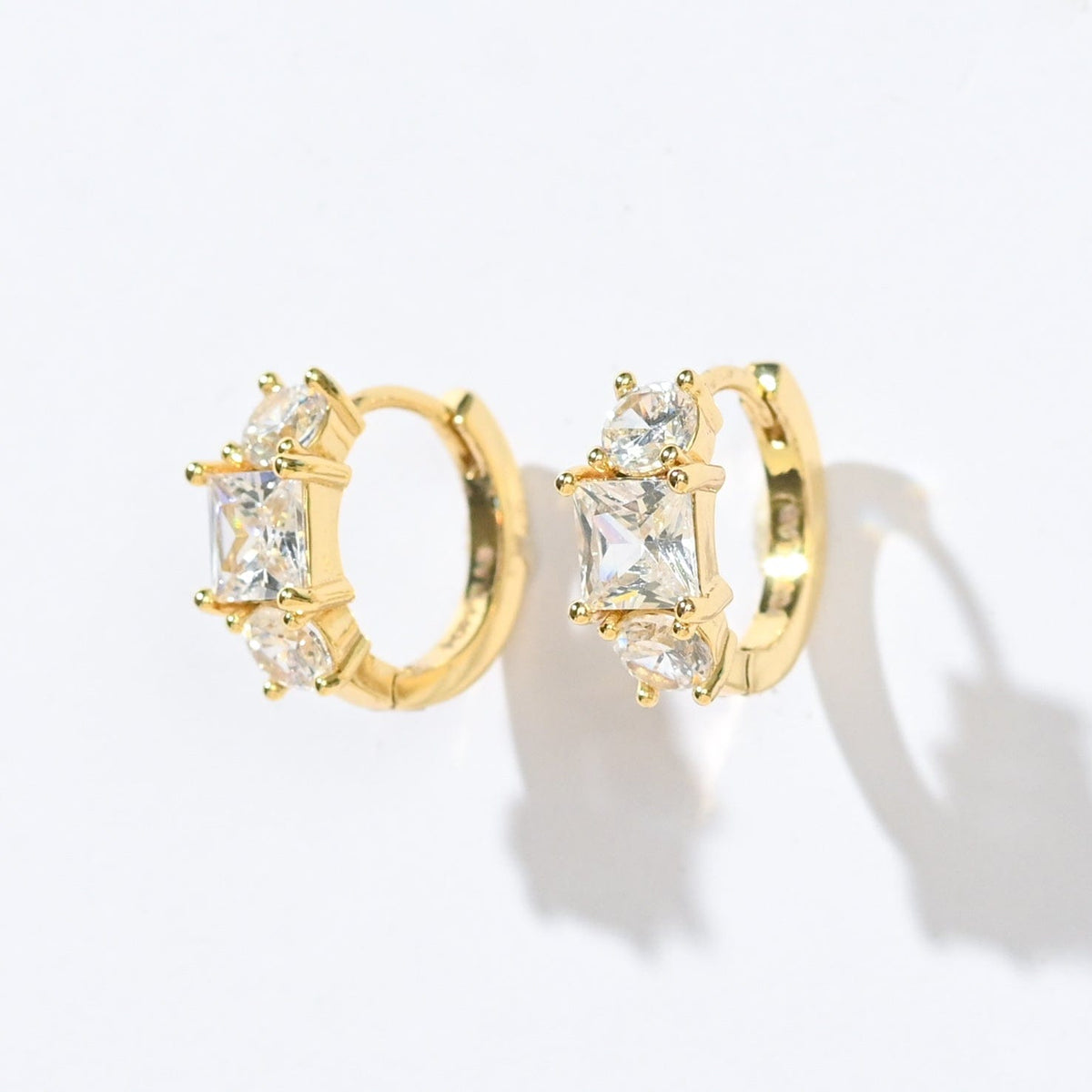 Madison Hoops | Clear Gold
