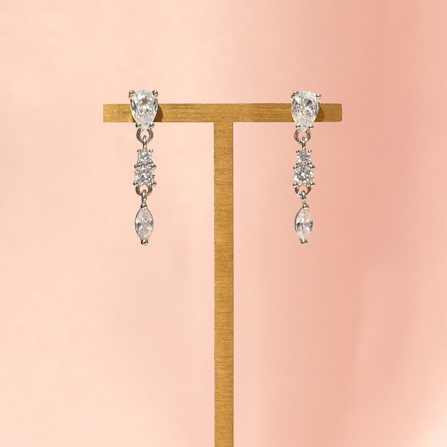 Rumi Dangle | Silver