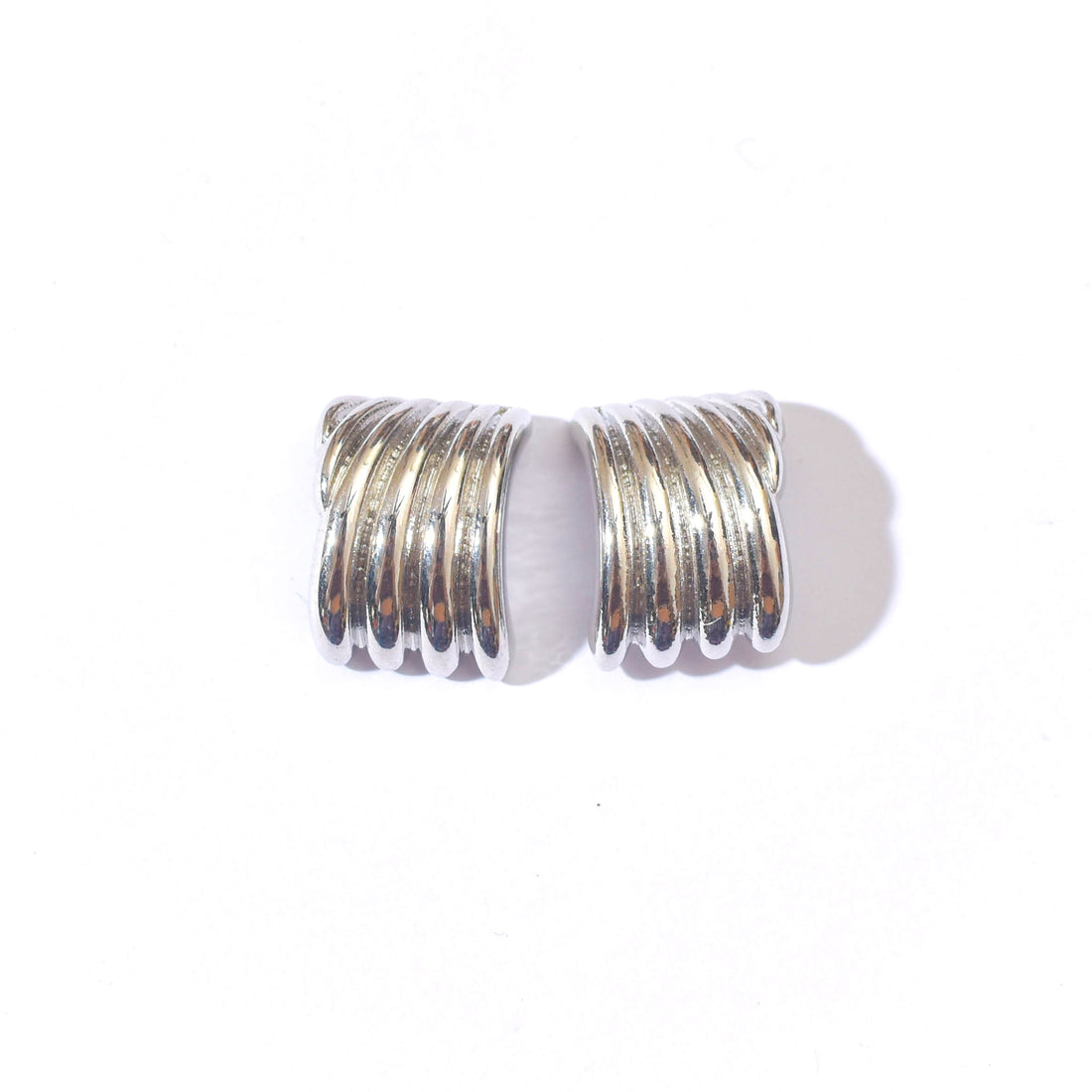 Andra Studs | Silver