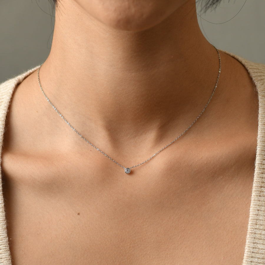Lily Dainty Necklace | Silver