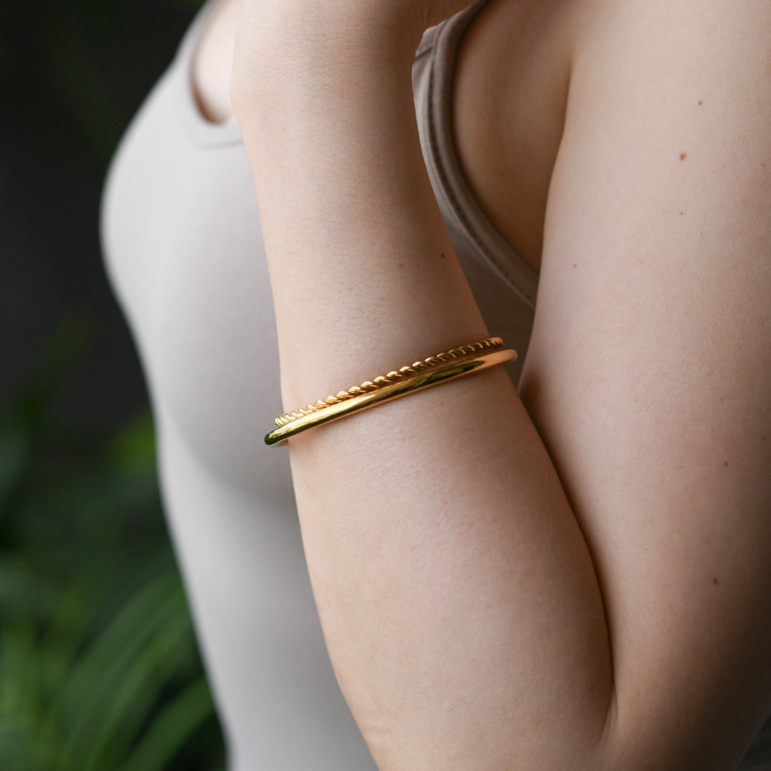 Emily Twisted Bangle