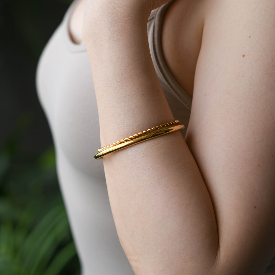 Emily Twisted Bangle