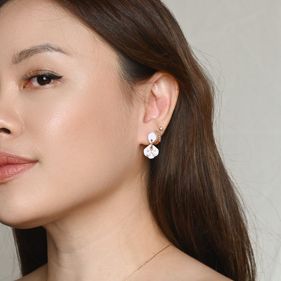 SNOWED IN Twinkle Bows