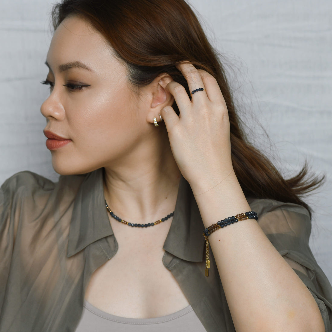 Shan Blue Sapphire+Brown Calcedony Necklace
