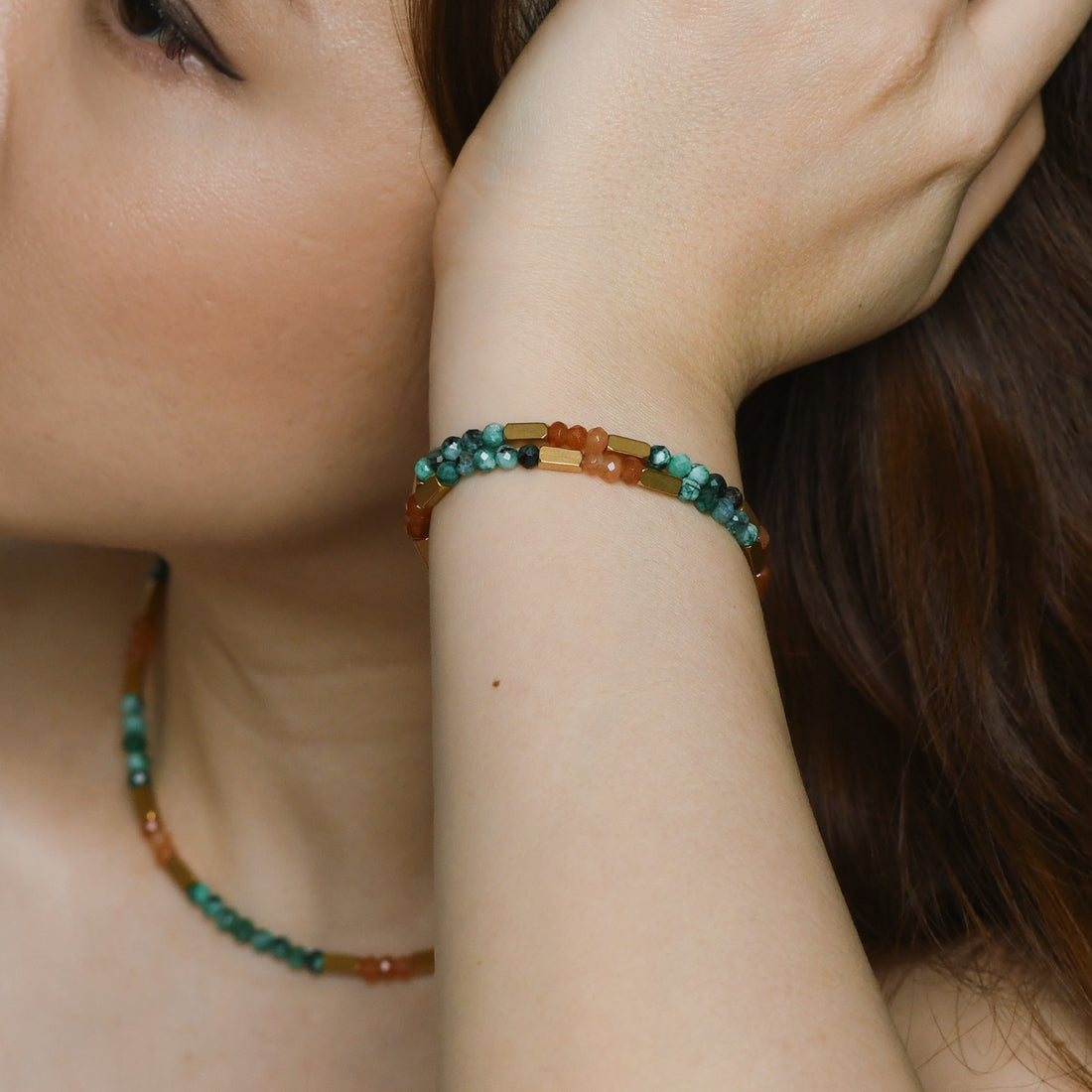 Aanya Bracelet in Green Labradorite+Sunstone