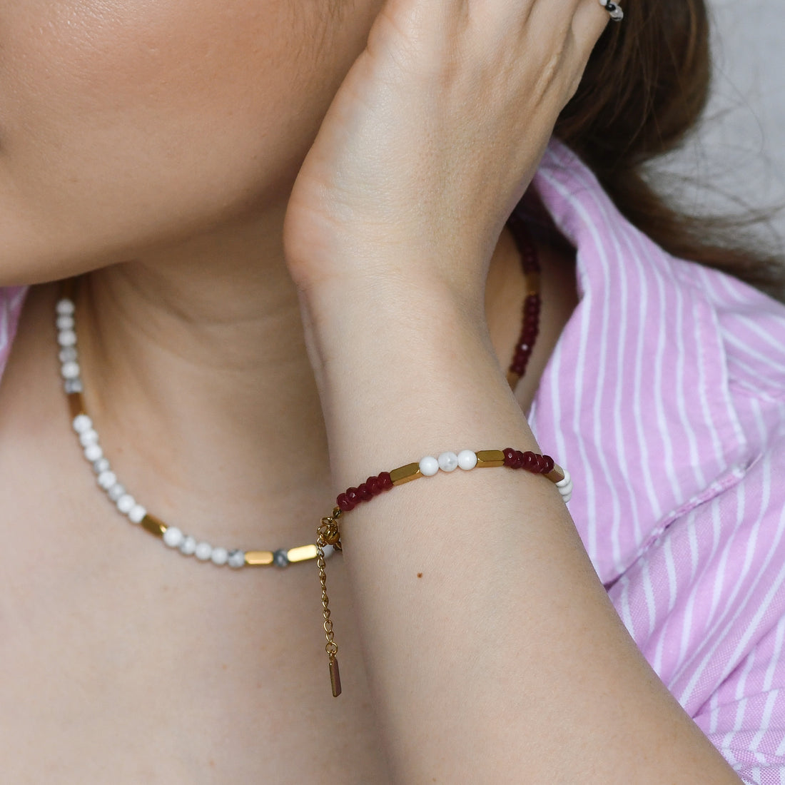 Kendra Bracelet in White Howlite+Chalcedony