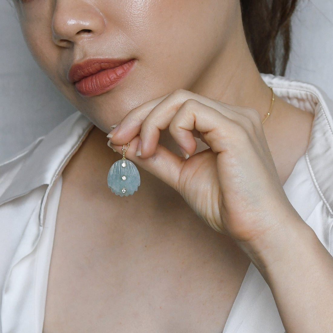 Belle Mermaid 23 carat Aquamarine with White Topaz (S925)