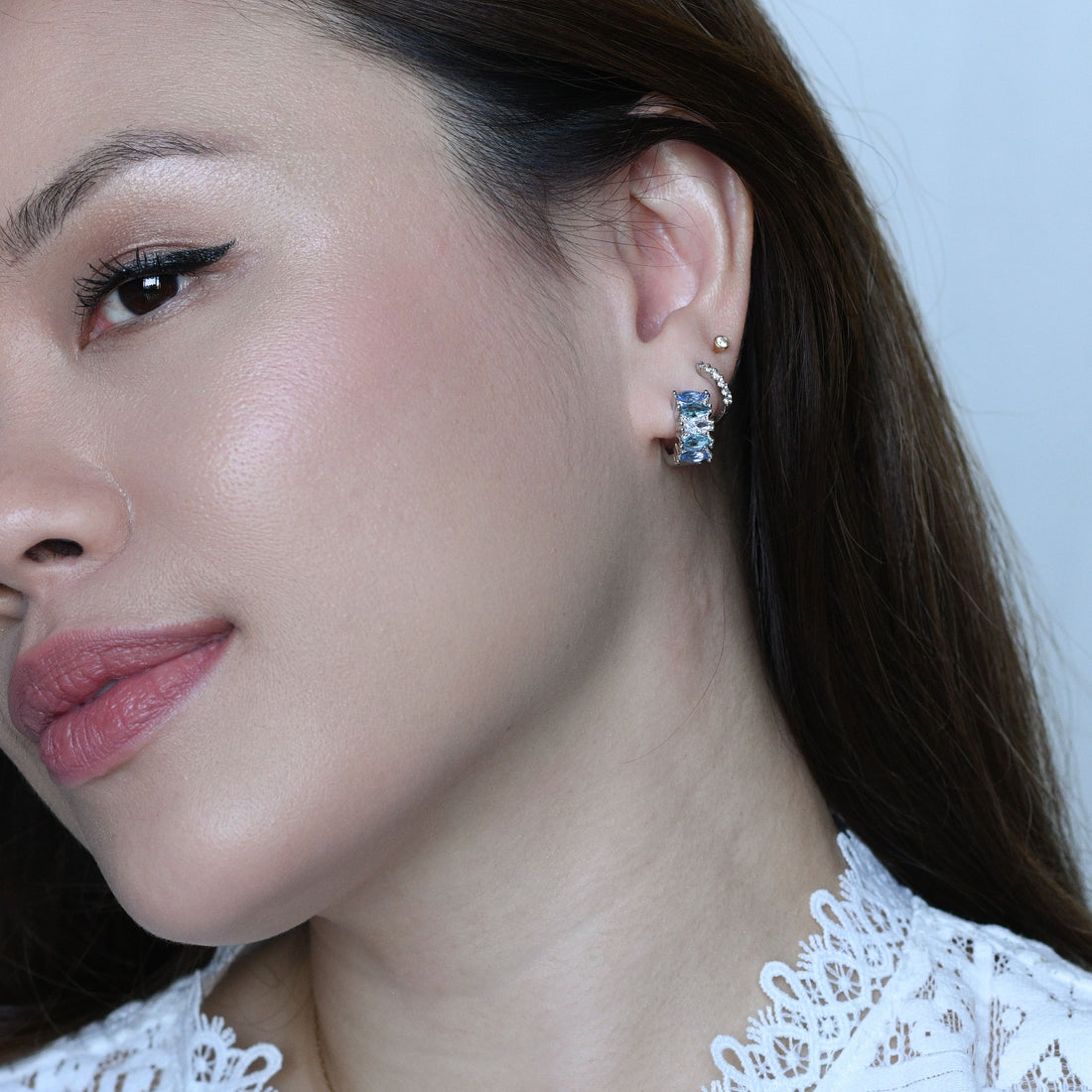 Jada Hoops | Ombre Blue Silver