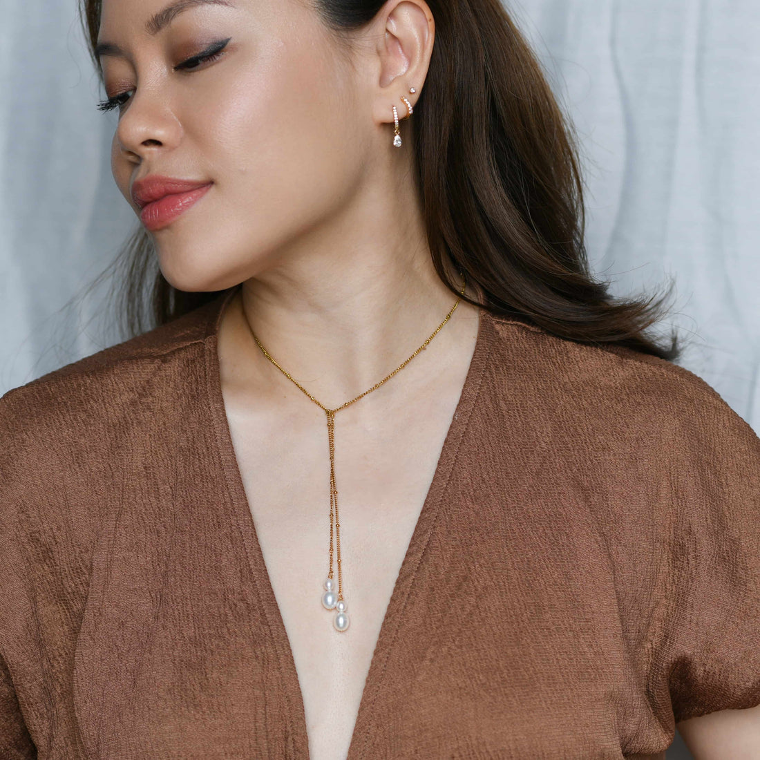 Sarin Open Pearl Necklace