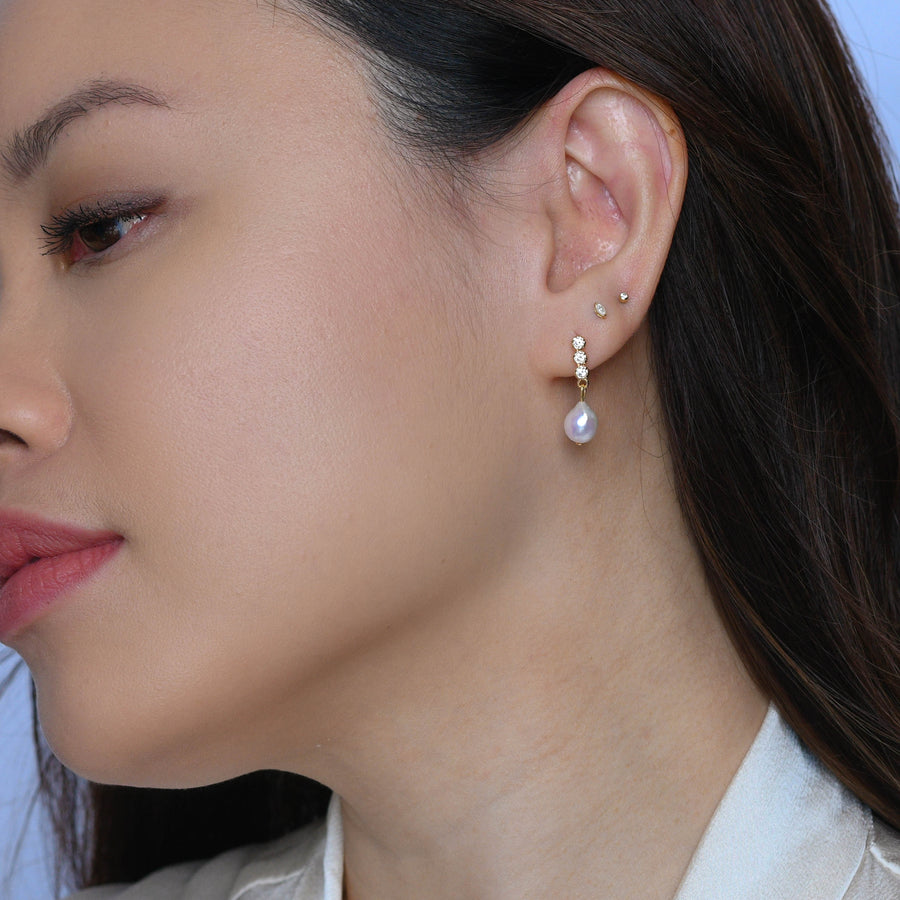 Alenka Minimalist Pearl Dangles