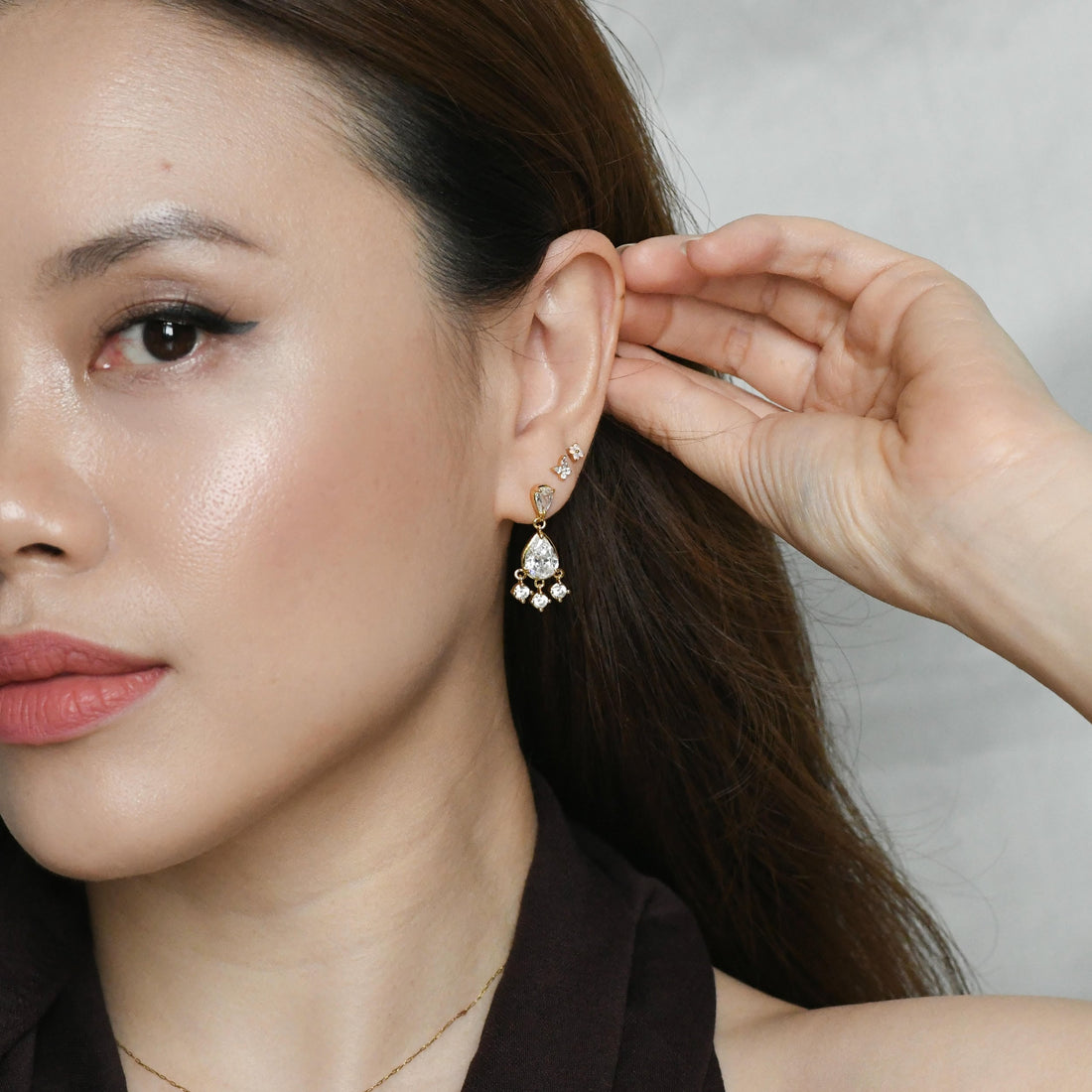 Aura Teardrop Dangles | Gold