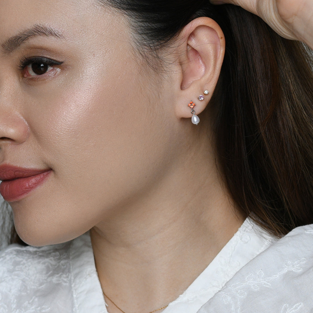 Mini Noemi Pearl Dangles | Silver