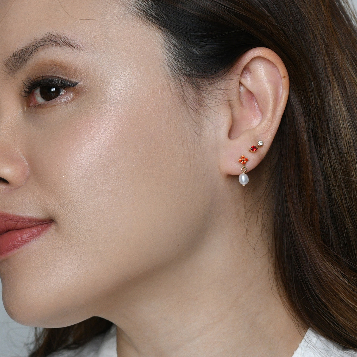 Mini Noemi Pearl Dangles | Gold