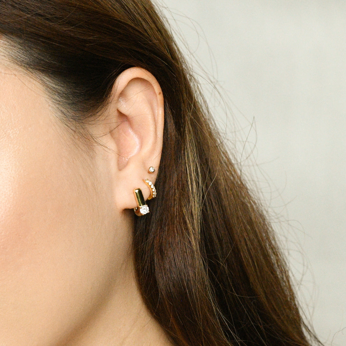 Sienna Minimalist Huggies | Clear Gold