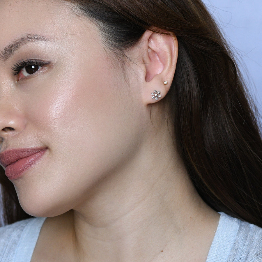 Lumi Snowflake Studs | Silver
