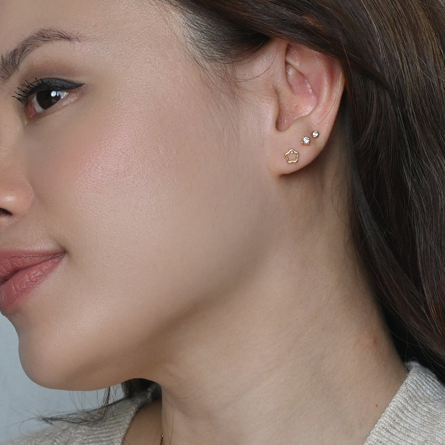 Olivia Flower Studs | Gold