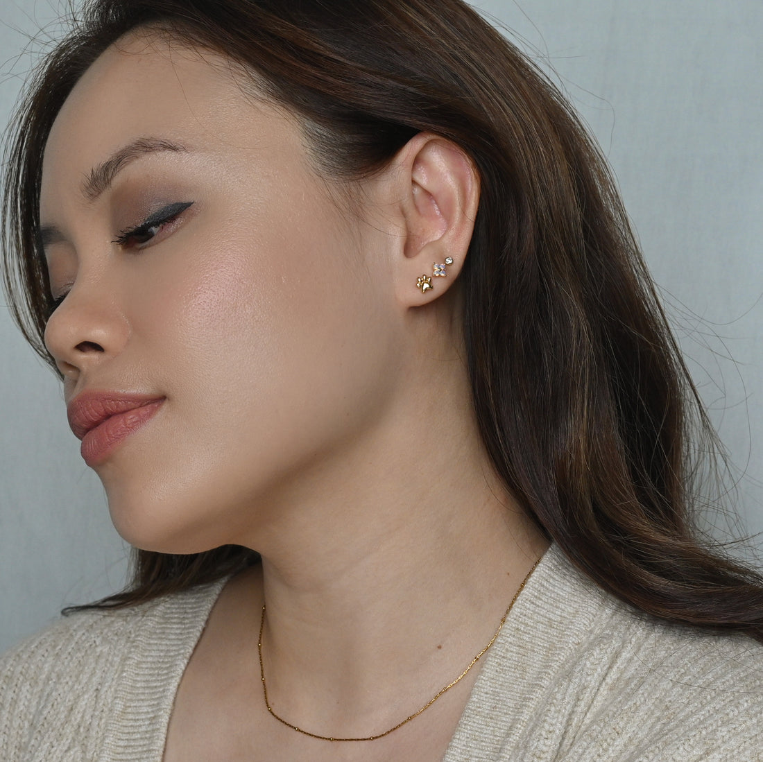 Mia Paw Studs | Gold