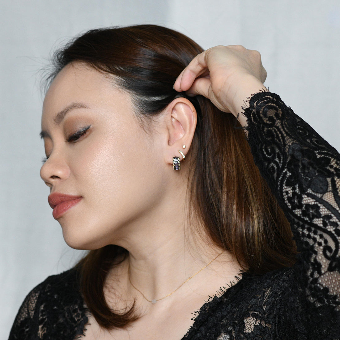 Jada Hoops | Indigo 14k Gold